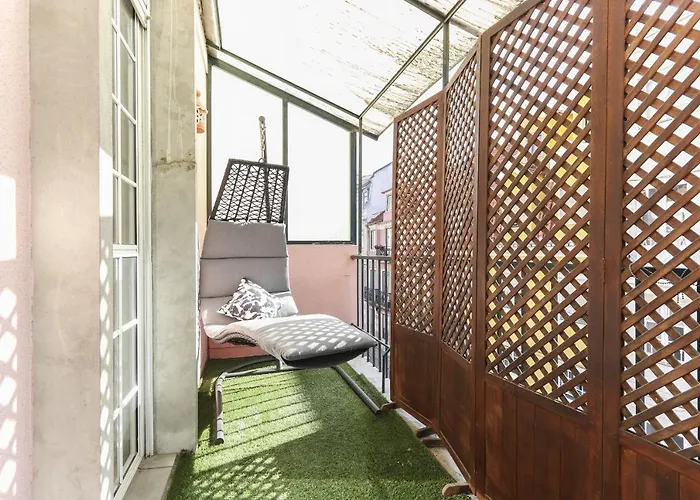 Principe Real Balcony By Homing Apartman *